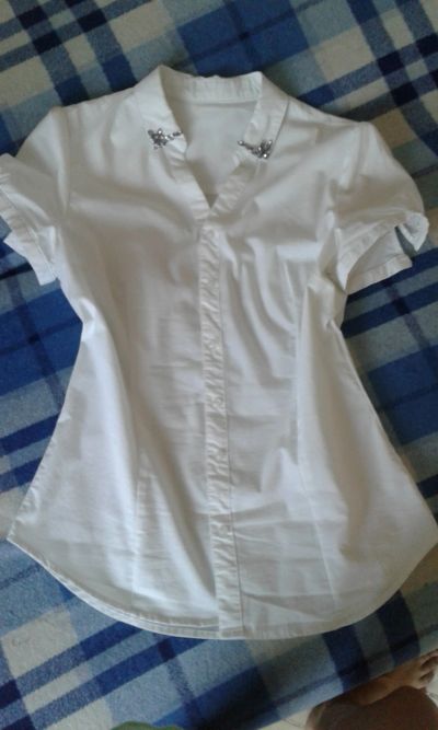 Лот: 11832957. Фото: 1. Блузка белая, р.46. Блузы, рубашки