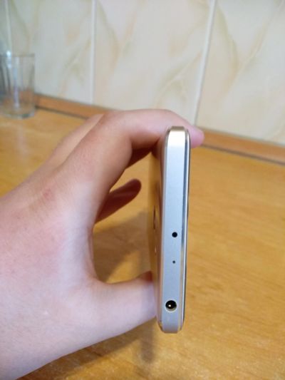 Лот: 11537206. Фото: 1. Xiaomi redmi 4 2/16. Смартфоны