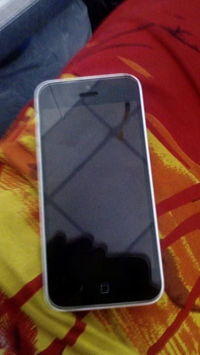 Лот: 7911300. Фото: 1. iPhone 5c 16 gb белый a1507. Смартфоны