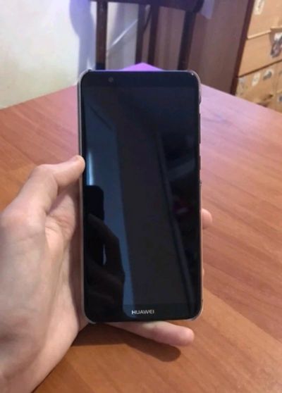 Лот: 12339403. Фото: 1. Huawei P Smart. Смартфоны