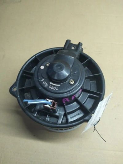 Лот: 21397282. Фото: 1. мотор печки Honda CR-V RD1. Двигатель и элементы двигателя