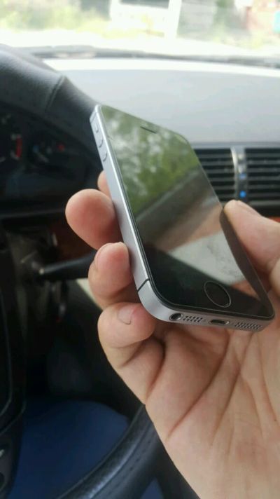 Лот: 11723396. Фото: 1. IPhone 5se. Смартфоны