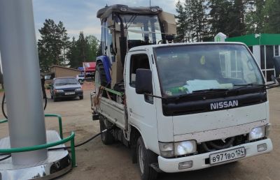 Лот: 23244576. Фото: 1. Nissan Atlas. Грузовики, автобусы, спецтехника