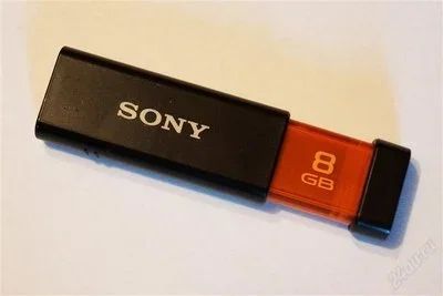 Лот: 2954333. Фото: 1. Флешка Sony 8GB. USB-флеш карты