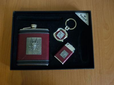 Лот: 11882387. Фото: 1. Набор Classical. Фляжка, брелок... Другое (сувениры, подарки)