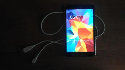 Лот: 8769764. Фото: 1. Планшет Galaxy Tab 4 "1.5Gb(оперативная... Смартфоны