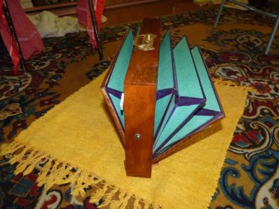 Лот: 11851947. Фото: 1. Медитативный инструмент Shrutibox. Другое (музыкальные инструменты)