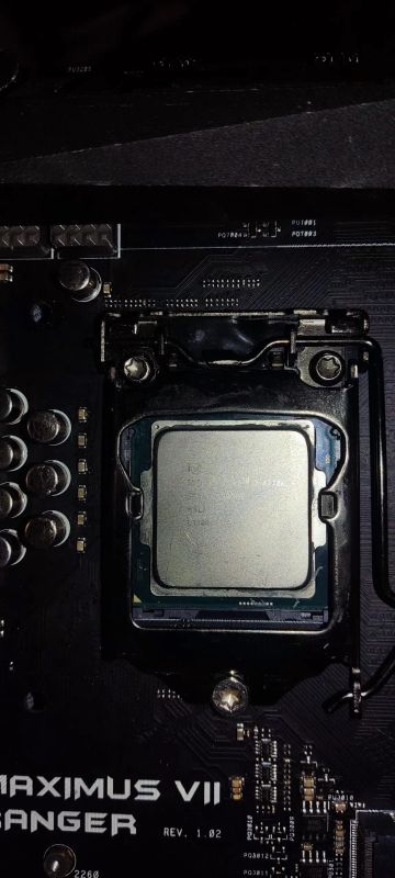 Лот: 21981570. Фото: 1. Asus Maximus ranger vii + i7-4770k... Материнские платы