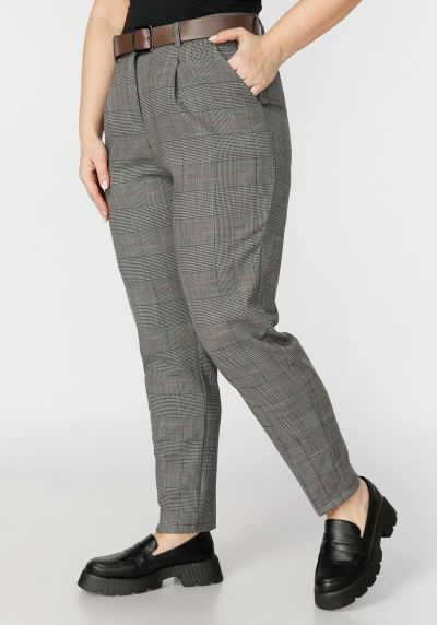 Лот: 22878619. Фото: 1. Брюки женские с ремнем в комплекте... Брюки, шорты