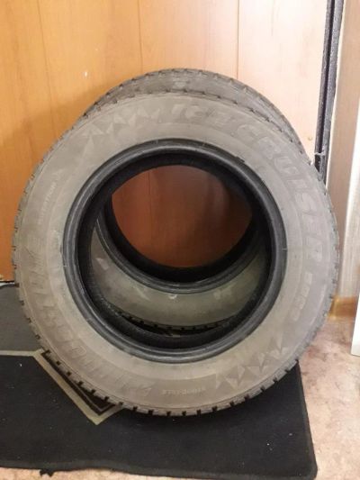 Лот: 10451504. Фото: 1. Две зимние шины Bridgestone ice... Шины