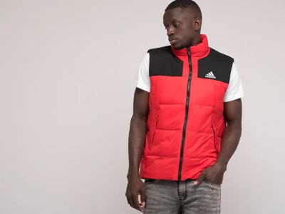 Лот: 18680869. Фото: 1. Жилет Adidas. Верхняя одежда