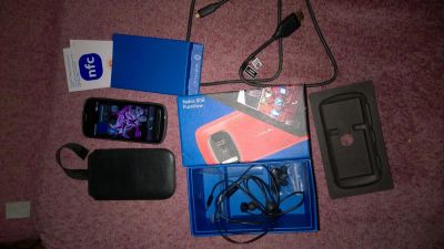 Лот: 3834171. Фото: 1. Nokia 808. Смартфоны