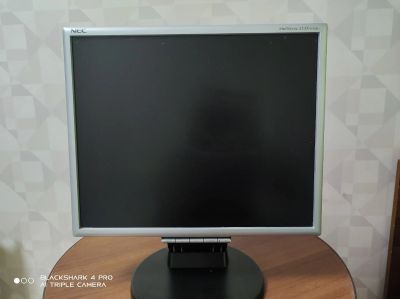 Лот: 20992216. Фото: 1. Монитор 19'. ЖК-мониторы