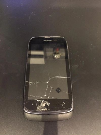 Лот: 7464443. Фото: 1. Nokia Lumia 610. Смартфоны