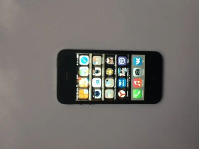 Лот: 3687153. Фото: 1. iPhone 4, 8 gb срочная продажа1день. Смартфоны