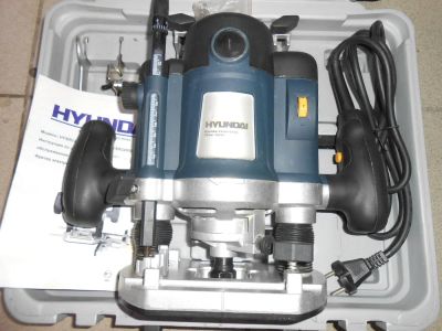 Лот: 6366162. Фото: 1. Продам фрезер Hyundai HY/ER2050S... Электроинструмент