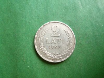 Лот: 25032722. Фото: 1. Латвия 2 лата 1925 г.,серебро. Страны СНГ и Балтии