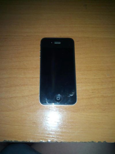 Лот: 5346691. Фото: 1. Iphone 4 (32гб). Смартфоны