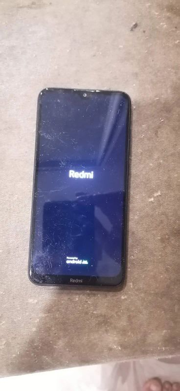 Лот: 25195624. Фото: 1. Redmi 8. Смартфоны