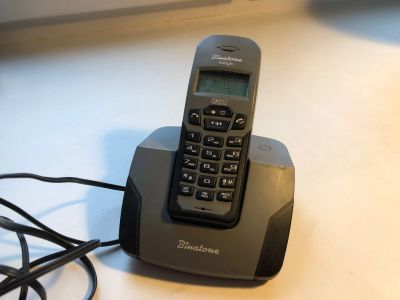 Лот: 16211071. Фото: 1. Стационарный радиотелефон Binatone... DECT и радиотелефоны