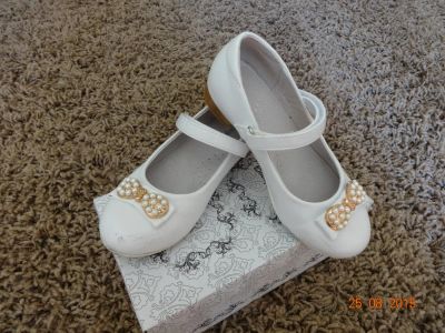 Лот: 6260191. Фото: 1. Туфли для маленькой модницы. Туфли
