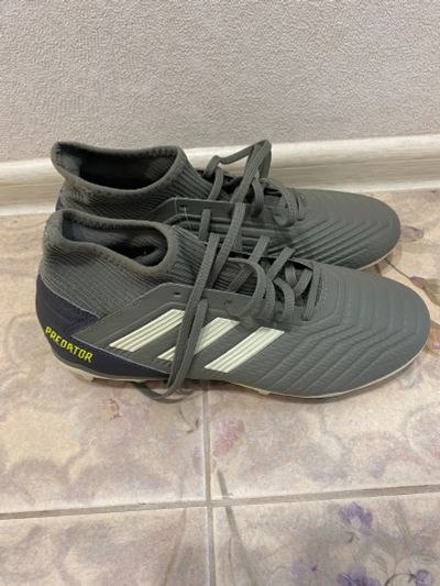 Лот: 19248794. Фото: 1. Бутсы Adidas Predator. Кеды, кроссовки, слипоны