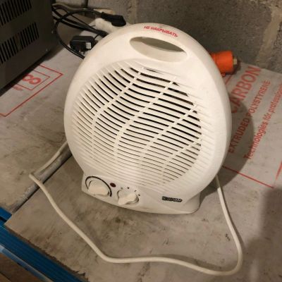 Лот: 16882162. Фото: 1. Ветродуйка. Обогреватель. тепловентилятор. Обогреватели бытовые