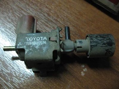 Лот: 9203231. Фото: 1. Датчик вакуумный 90910-12074 Toyota... Электрооборудование