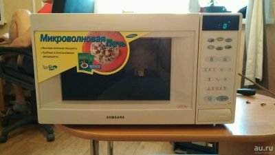 Лот: 10498235. Фото: 1. Микроволновка Samsung M945 R чистая... Микроволновки, мини-печи