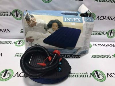 Лот: 9806551. Фото: 1. Надувной матрас Intex 1,37*1,92м... Спальные мешки, надувные кровати, коврики туристические