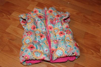 Лот: 4941445. Фото: 1. Новая жилетка sweetberry 86-92... Верхняя одежда