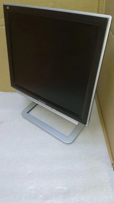 Лот: 16492049. Фото: 1. ЖК Монитор Viewsonic VX715 17". ЖК-мониторы