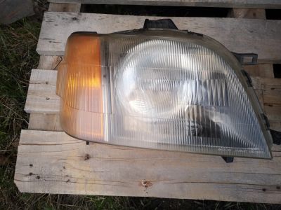 Лот: 22694103. Фото: 1. Фары Honda stepwgn rf1. Оптика и освещение