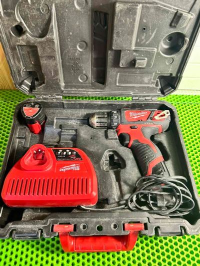 Лот: 23321536. Фото: 1. Шуруповерт Milwaukee M12 BDD КЯВ... Электроинструмент