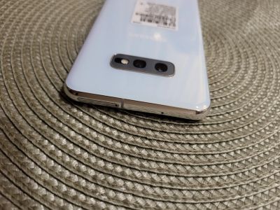 Лот: 19046886. Фото: 1. Samsung galaxy s10e 128 GB. Смартфоны