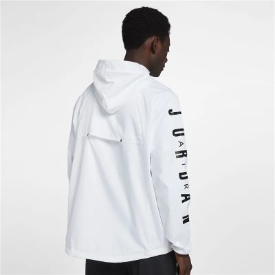 Лот: 18791212. Фото: 1. Ветровка Nike Air Jordan. Верхняя одежда