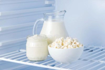 Лот: 12009101. Фото: 1. Сметана,. Молоко и молочные продукты