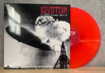 Лот: 21510559. Фото: 1. Виниловая пластинка Led Zeppelin. Аудиозаписи