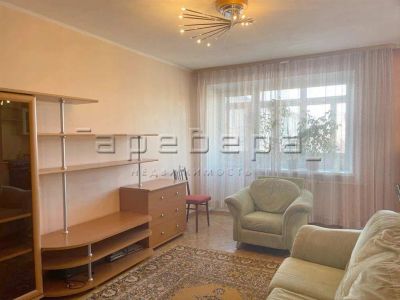 Лот: 20032575. Фото: 1. 3-комнатная квартира на ул. Красной... Квартиры, студии