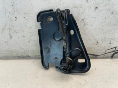 Лот: 23360722. Фото: 1. ответная часть замка капота Volkswagen... Двигатель и элементы двигателя