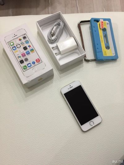 Лот: 8714594. Фото: 1. iPhone 5S 32Gb White. Айфон 5с... Смартфоны