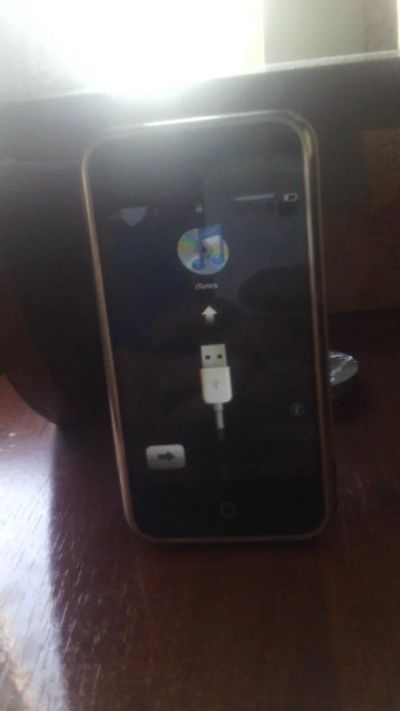 Лот: 8116956. Фото: 1. Айфон Apple iPhone 3gs 8Гб. Смартфоны