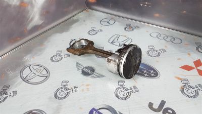 Лот: 23590322. Фото: 1. Поршень с шатуном Honda Stepwgn... Двигатель и элементы двигателя