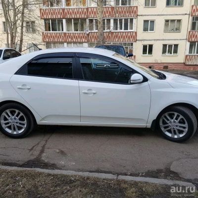 Лот: 13517024. Фото: 1. Продам машину kia Cerato. Автомобили