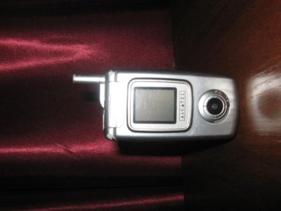 Лот: 3732254. Фото: 1. Alcatel. Кнопочные мобильные телефоны