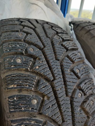 Лот: 16241710. Фото: 1. Зимняя резина 205/70/15 Nokian... Шины