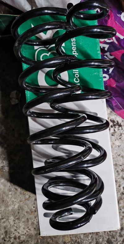 Лот: 18159573. Фото: 1. Пружины задней подвески. Ходовая, подвеска, рулевое управление