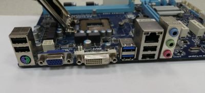 Лот: 17291322. Фото: 1. MB Gigabyte GA-H61MA-D3V. Материнские платы