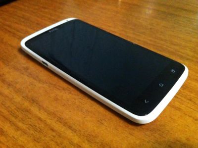 Лот: 5212753. Фото: 1. HTC One X 16Gb White. На комплекте... Смартфоны