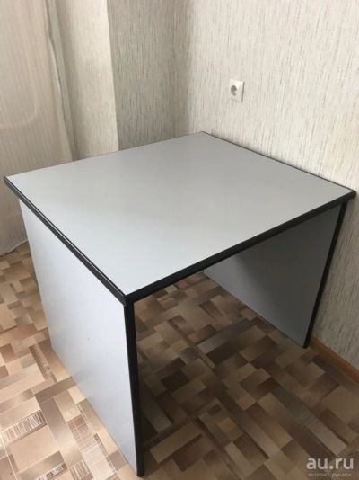 Лот: 13751709. Фото: 1. Стол компьютерный серый. Компьютерные и письменные столы